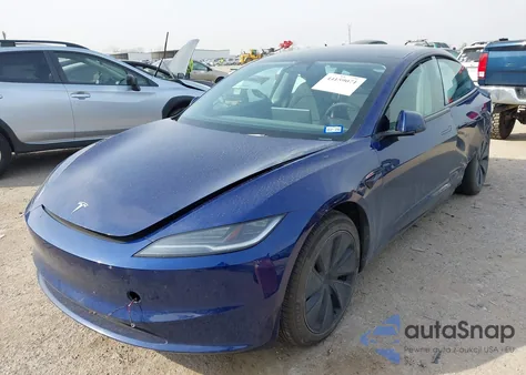 2025 Tesla Model 3 Long Range Rear-Wheel Drive/Standard Rear-Wheel Drive z USA, uszkodzony, nr VIN 5YJ3E1EA6SF950406